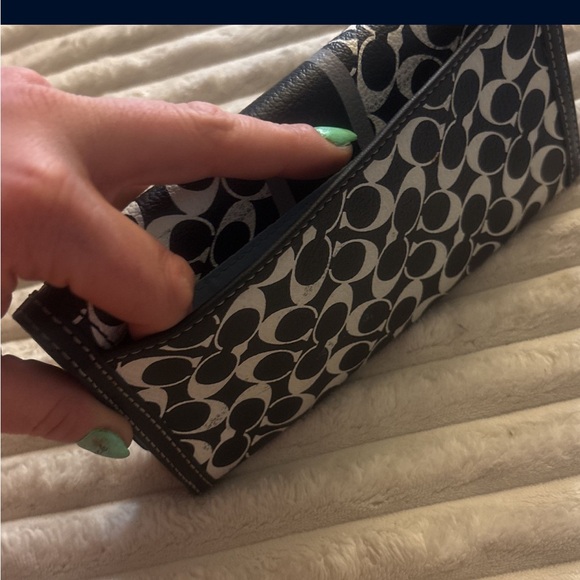 Coach Wallet - Picture 7 of 7